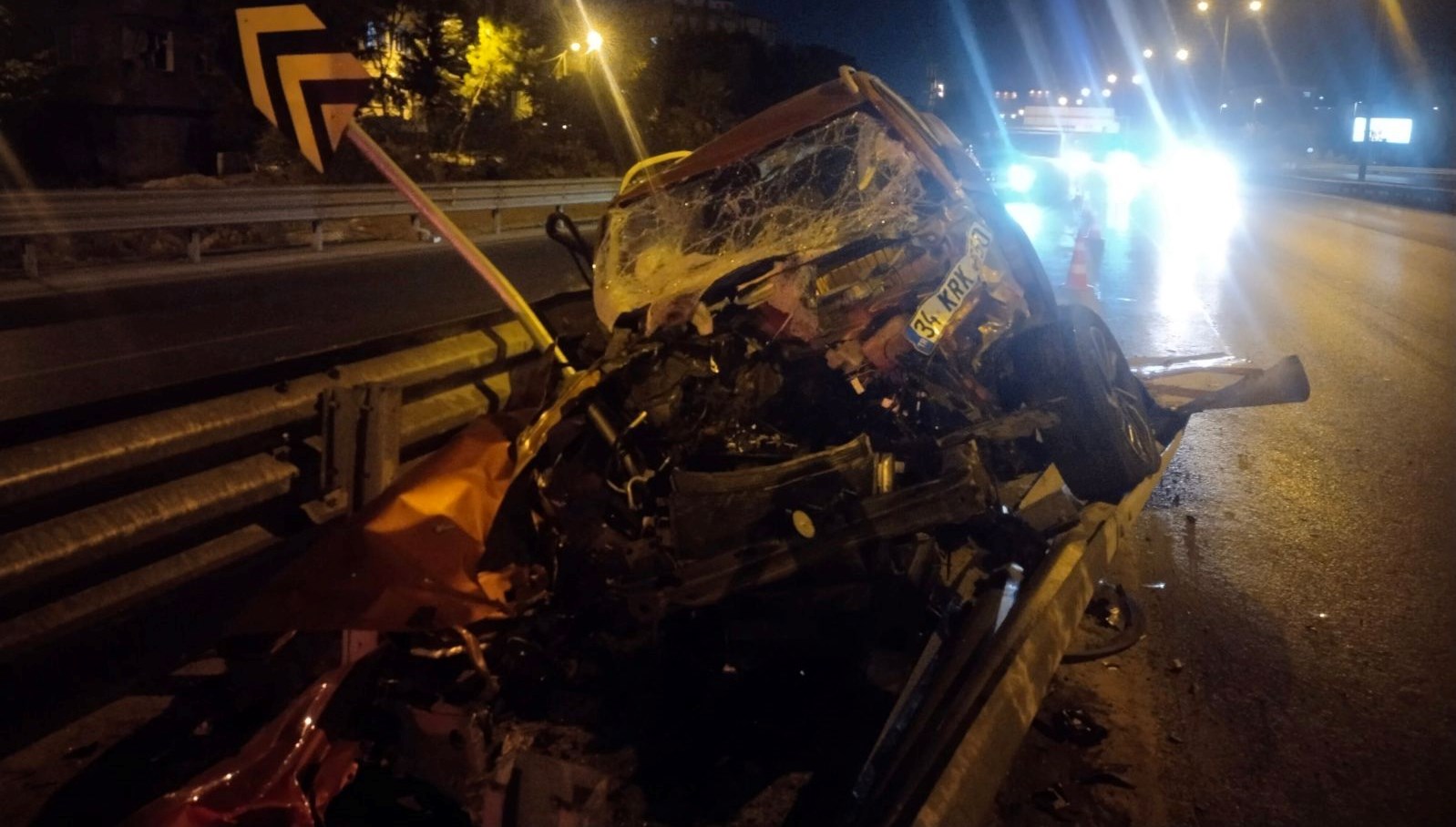 atasehirde makas atan surucu kazaya neden oldu b1KL4Zve