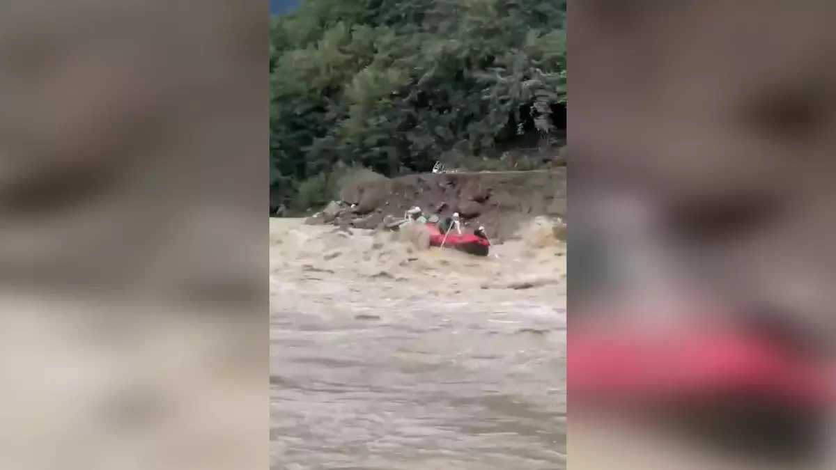 rizede sel sonrasi rafting yapanlara ceza jil4SG6d