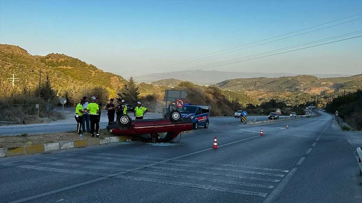 sokede takla atan aracta 2 yarali PuPSCfN2