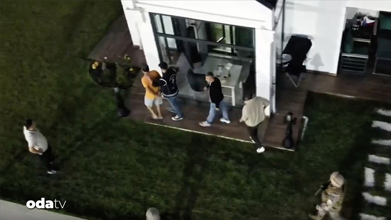 vatandaslik cetesinin suphelileri adliyede JYQhhbU2