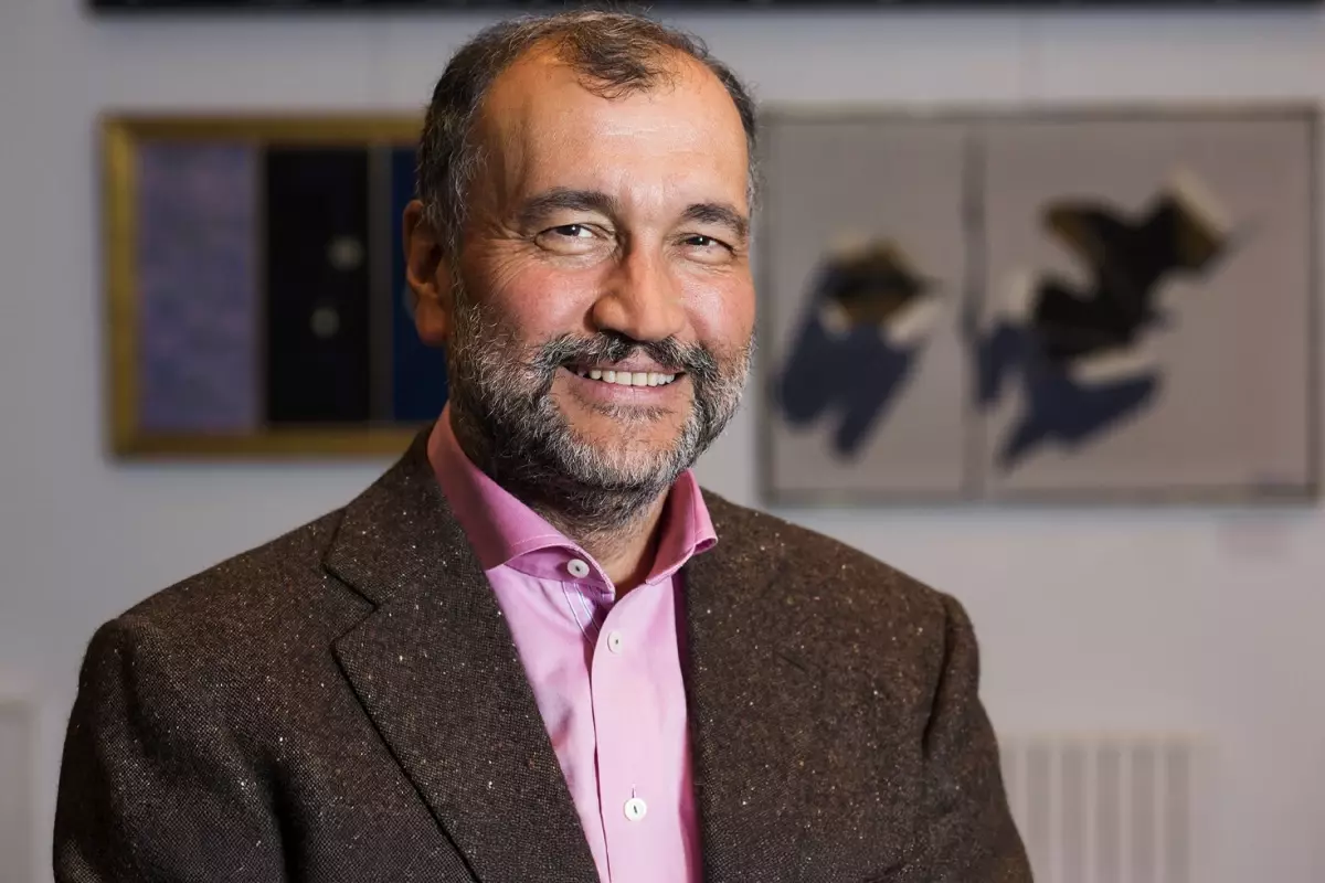 murat ulkerden londra iddiasina yanit anamin evinde oturuyorum baska yerde de evim de yok CrGAicf9.jpg