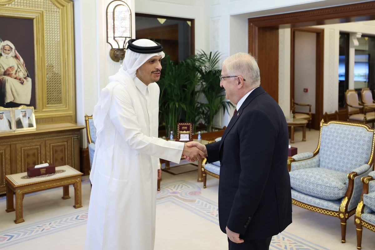 Milli Savunma Bakanı Güler, Katar Emiri Al Thani ile Görüştü