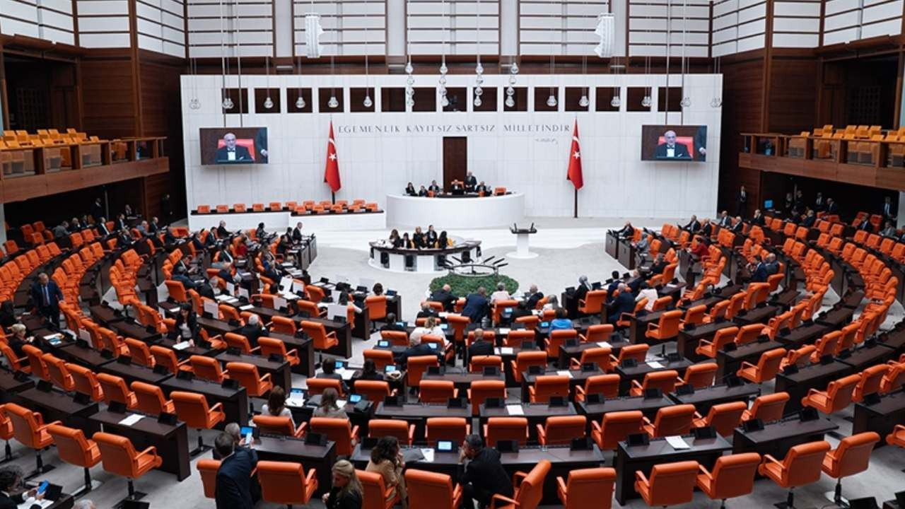 Yeni parti ikinci siraya yerlesti tbmmde duzen degisiyor CKalcdnQ